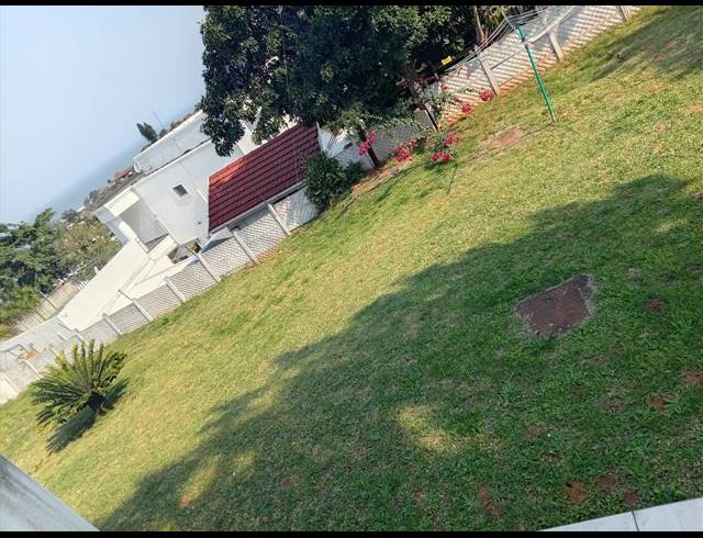 6 BEDROOM HOUSE TO LET IN LA LUCIA